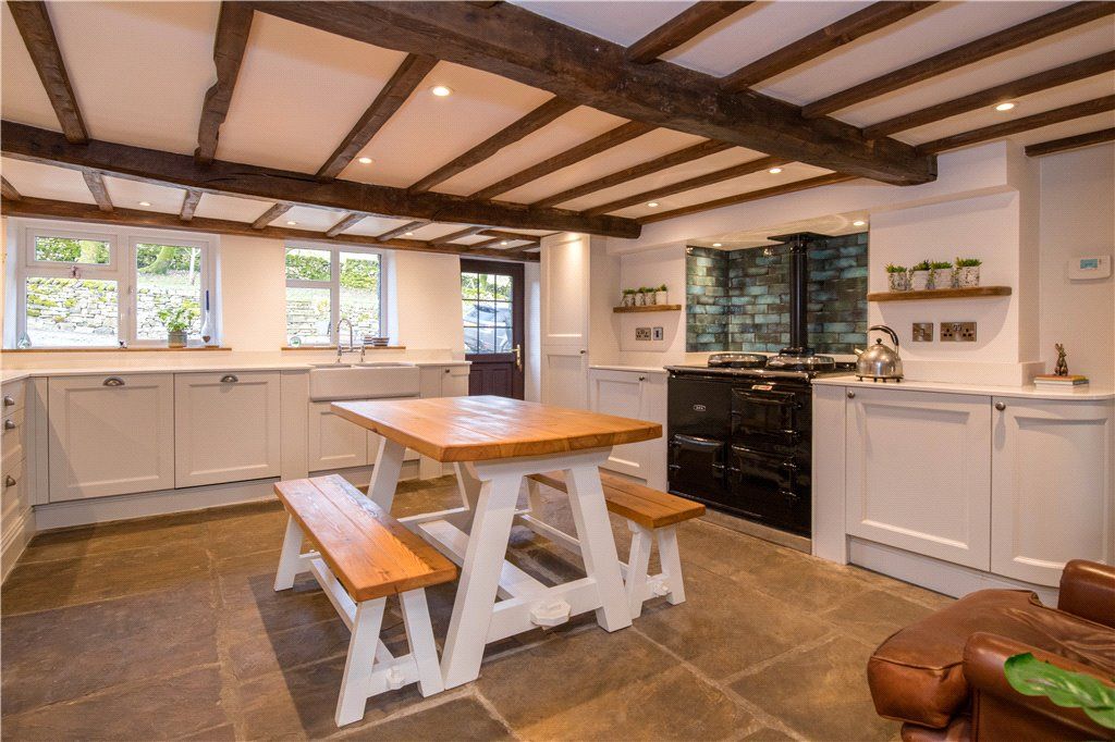 Property photo 3 of 29 Kitchen