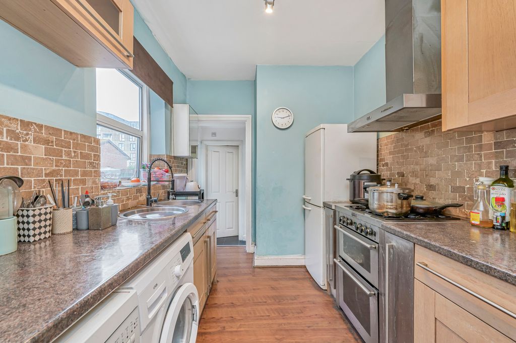 Property photo 3 of 6 Picture No. 07