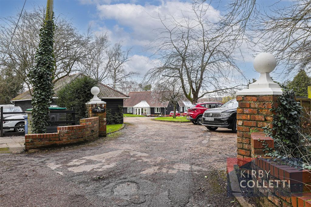 Property photo 2 of 19