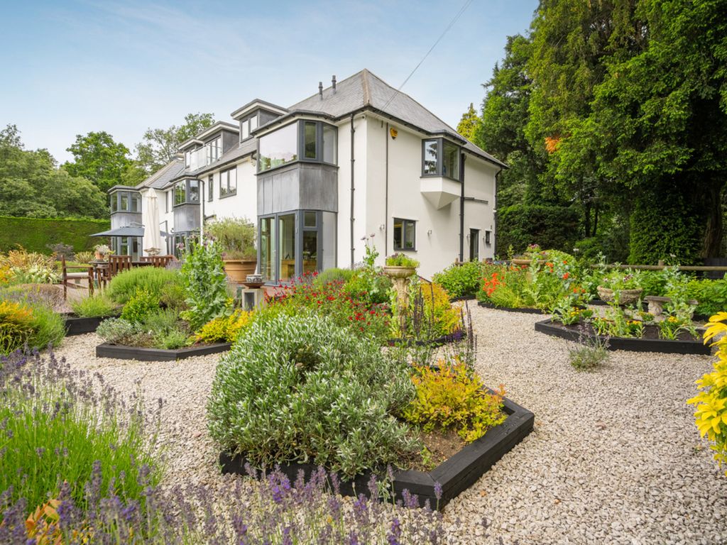 Property photo 1 of 35