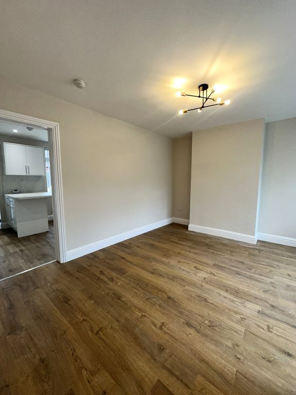 Property photo 3 of 30