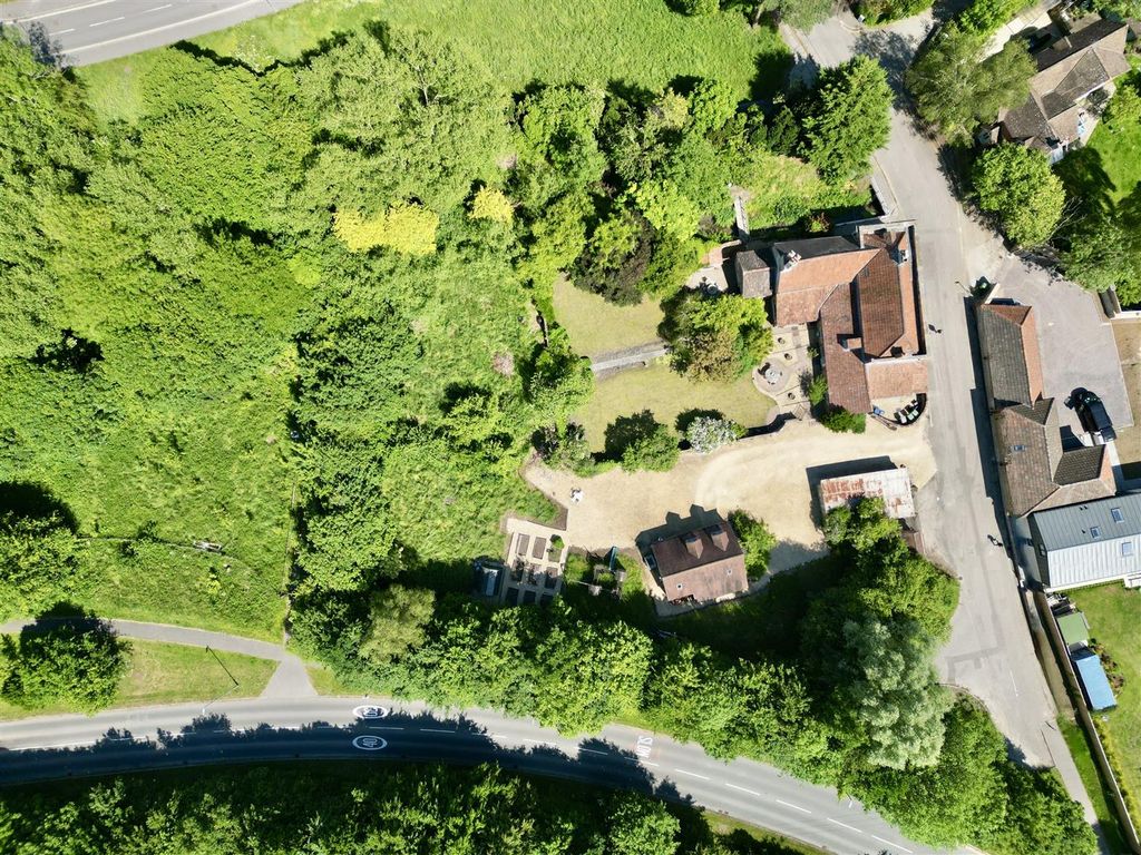 Property photo 2 of 42 Dji_0060.Jpeg