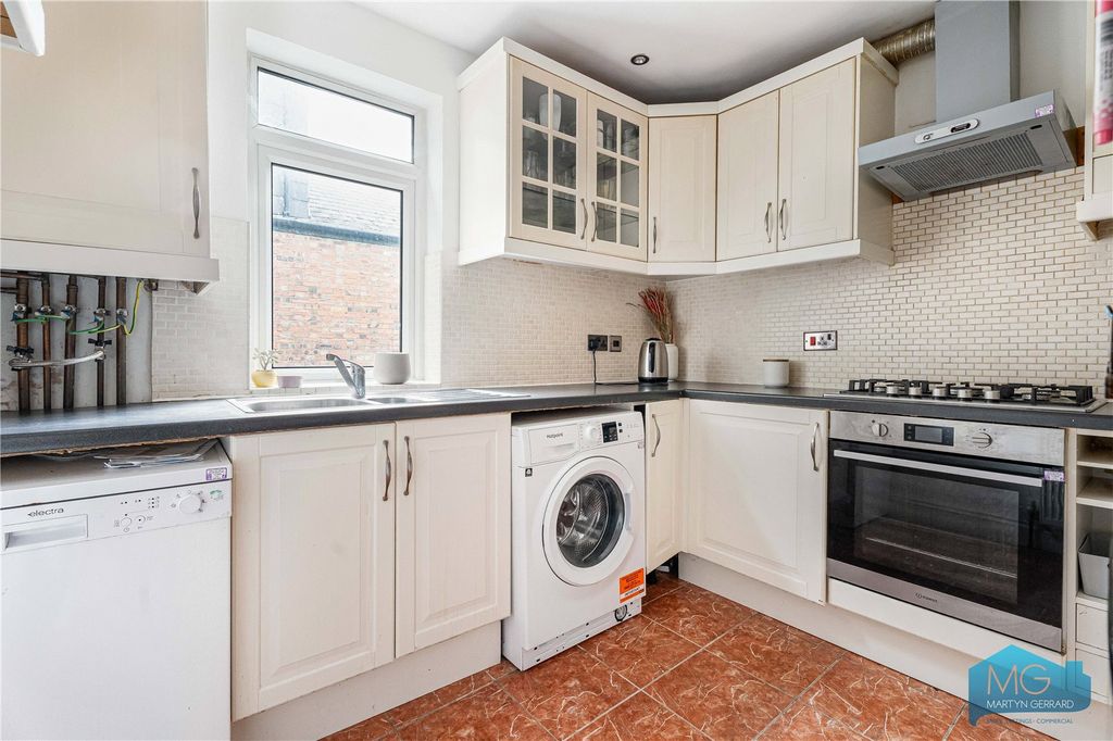 Property photo 2 of 21 Picture No. 20