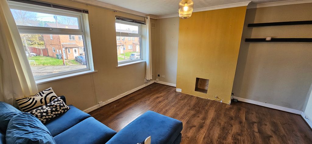 Property photo 2 of 14