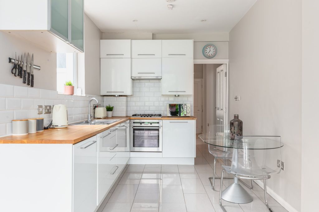 Property photo 2 of 22 Kitchen