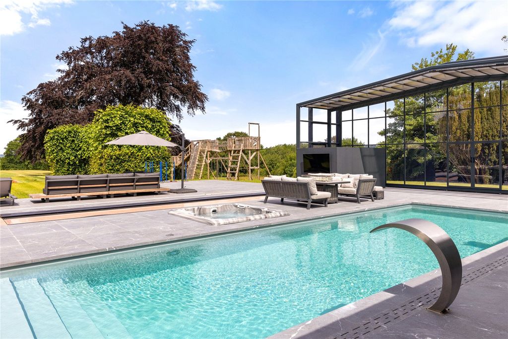 Property photo 3 of 20 Pool Complex