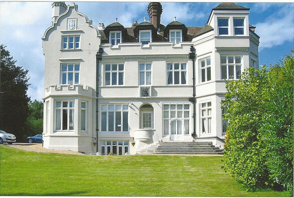 Property photo 1 of 3 Front