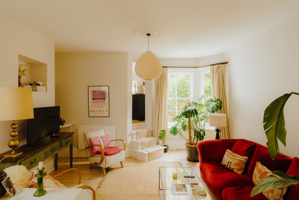 Property photo 1 of 28 Croft-52-Milwardcres-Interior-41