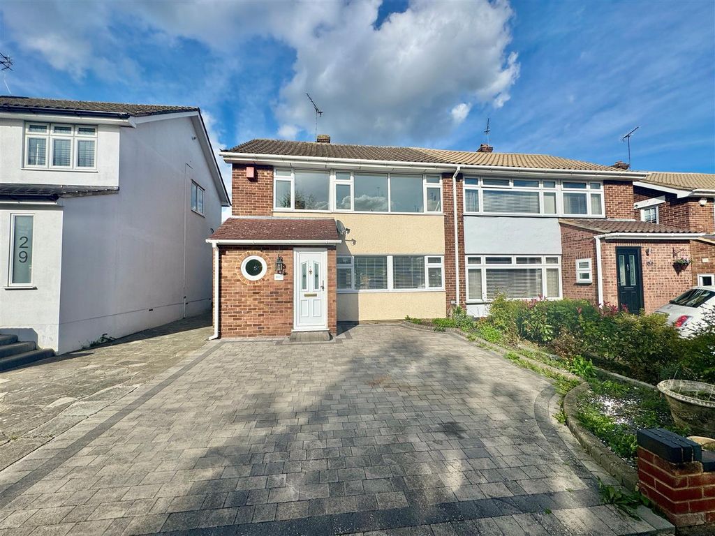 Property photo 1 of 12 External