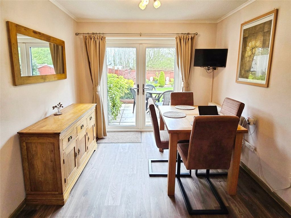 Property photo 3 of 17 Dining Room