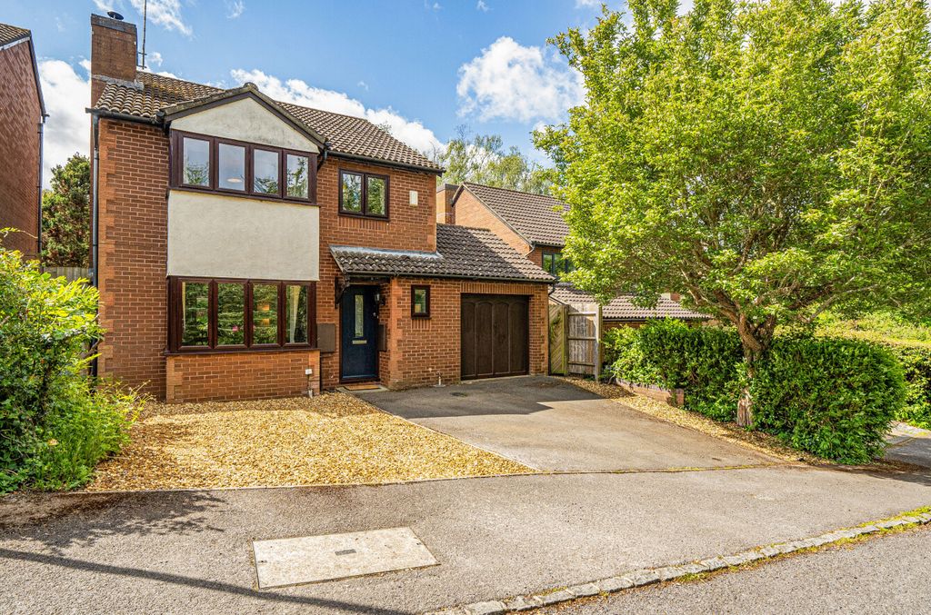 Property photo 1 of 26 1464671-1-6A0d9A8...