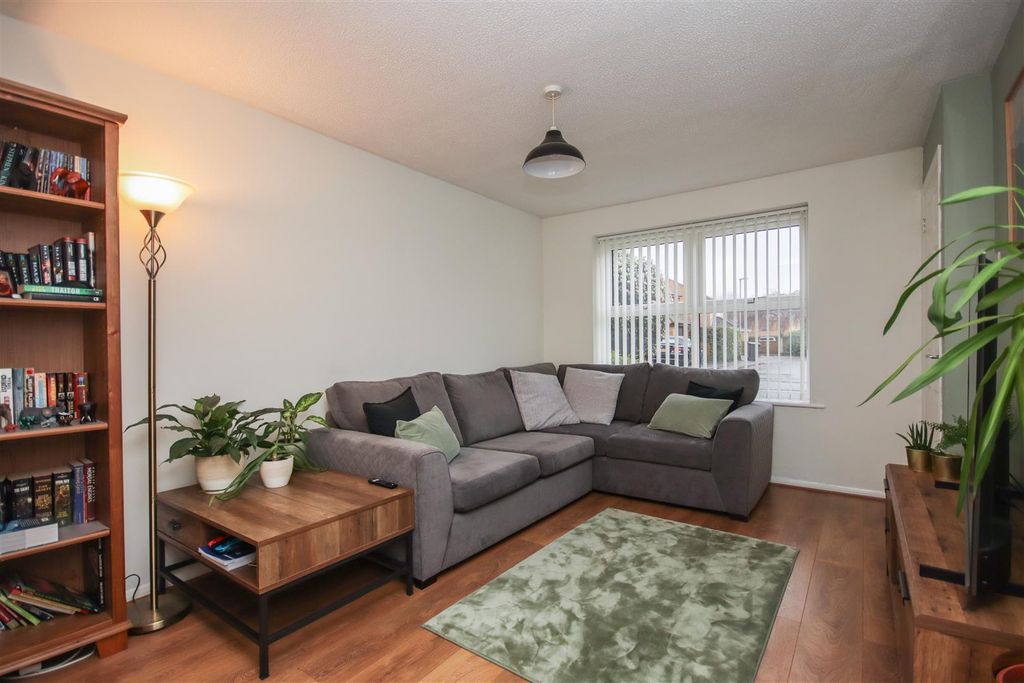 Property photo 2 of 13 Img_1030.Jpg