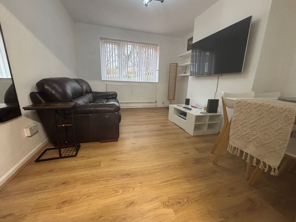 Property photo 2 of 6 Living Room