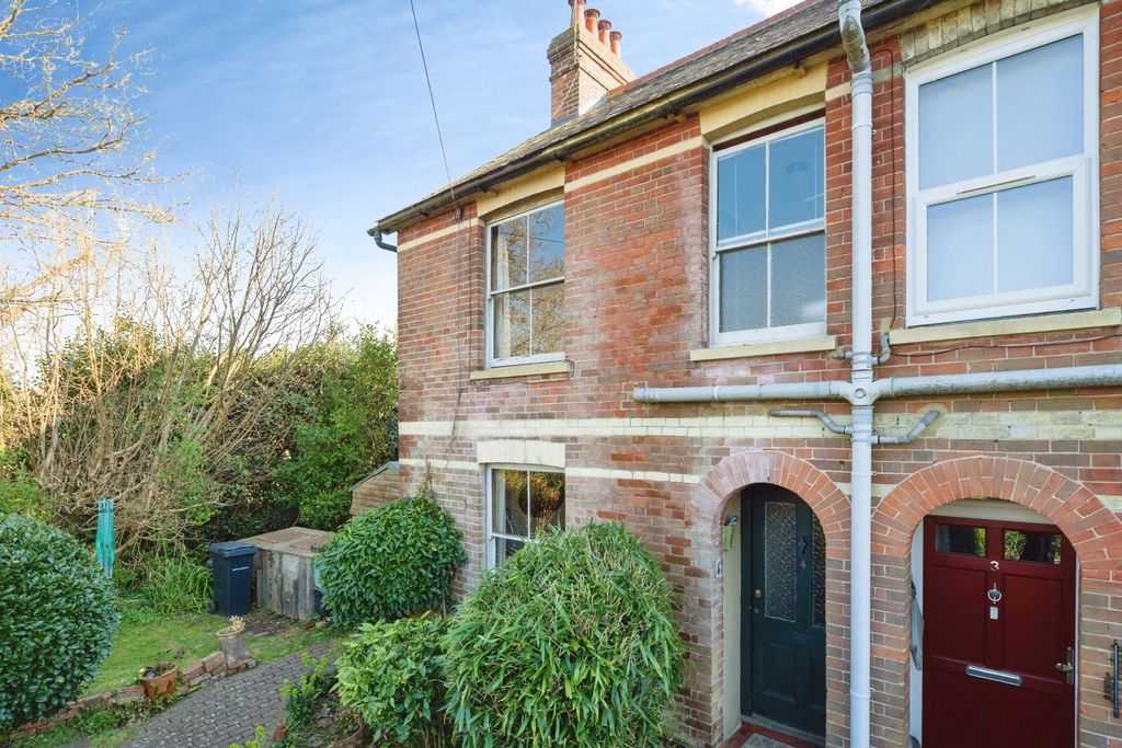 Property photo 1 of 20 Front