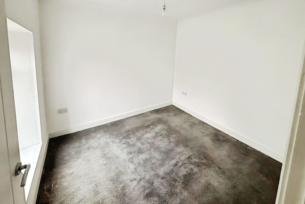 Additional image 6 of 3 bed terraced house to rentGlendower Street, Merthyr Tydfil CF48