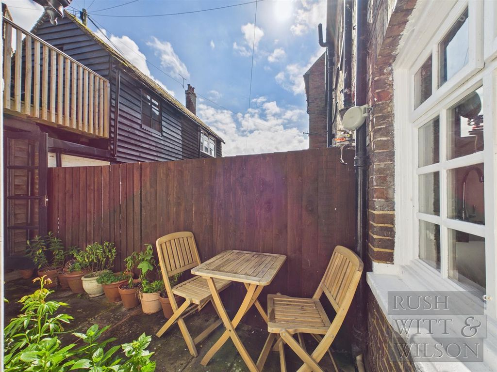 Property photo 3 of 20