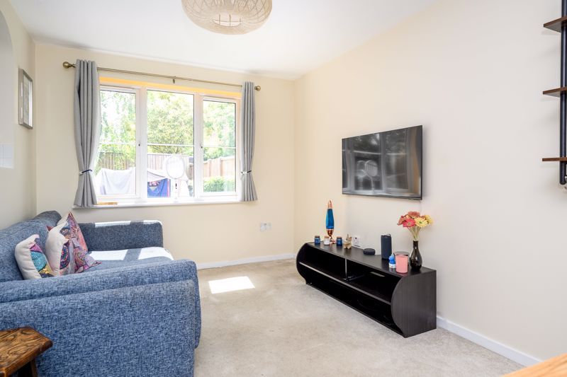 Property photo 3 of 11 Photo 6