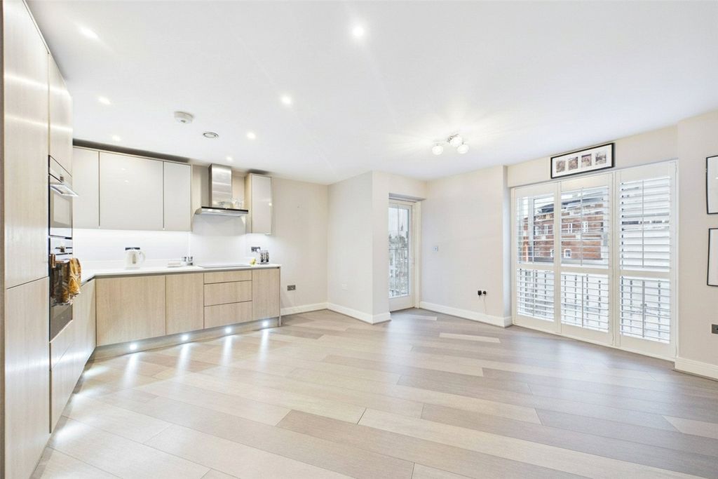 Property photo 3 of 10 Picture No. 22