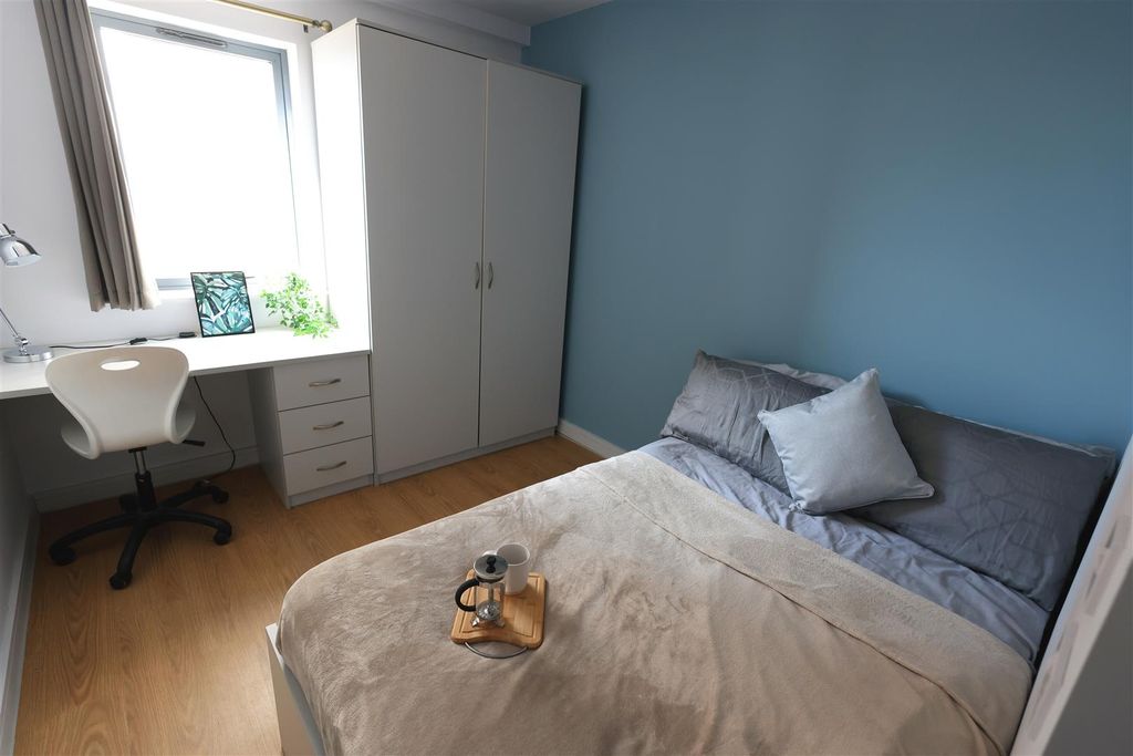 Property photo 3 of 59