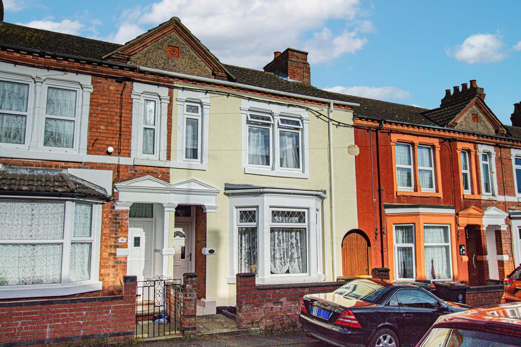 Property photo 1 of 14 Front