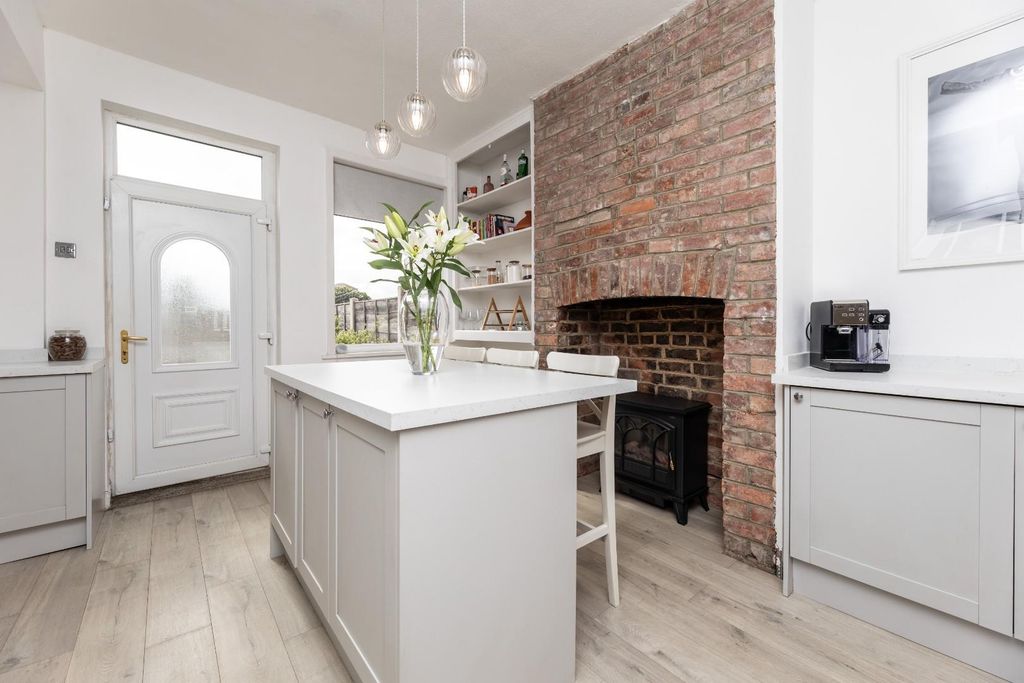 Property photo 3 of 16 5C5A4879.Jpg