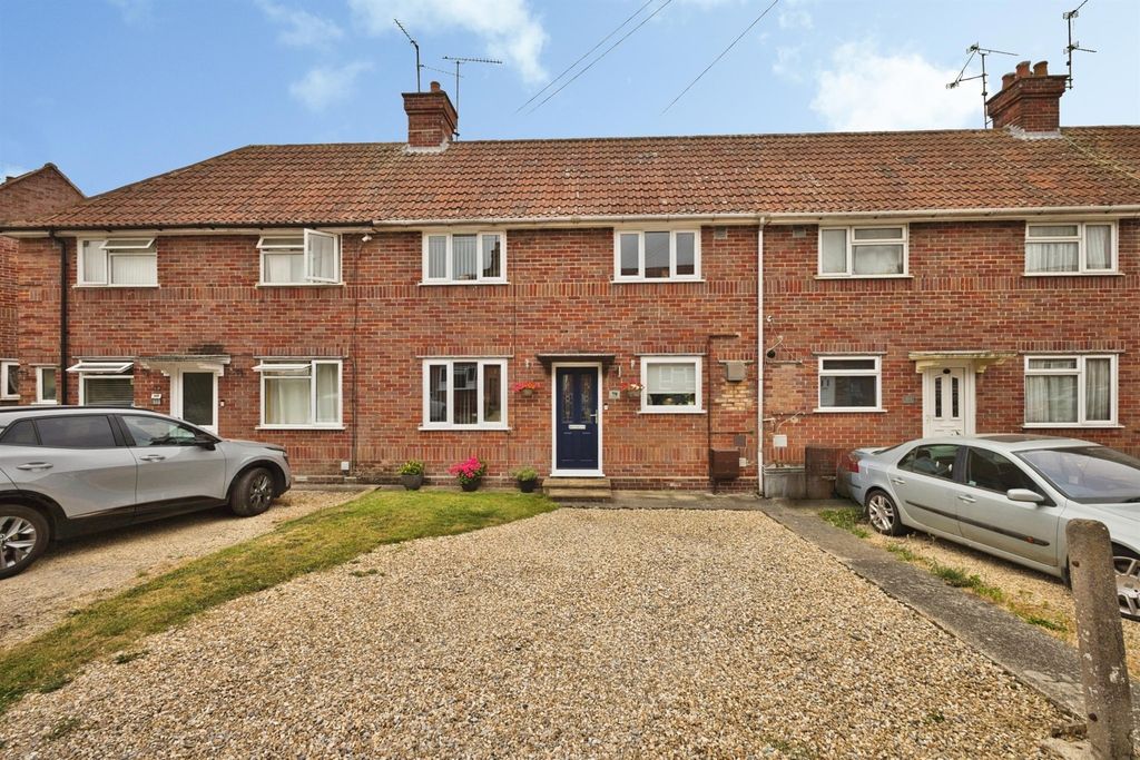 Property photo 1 of 12