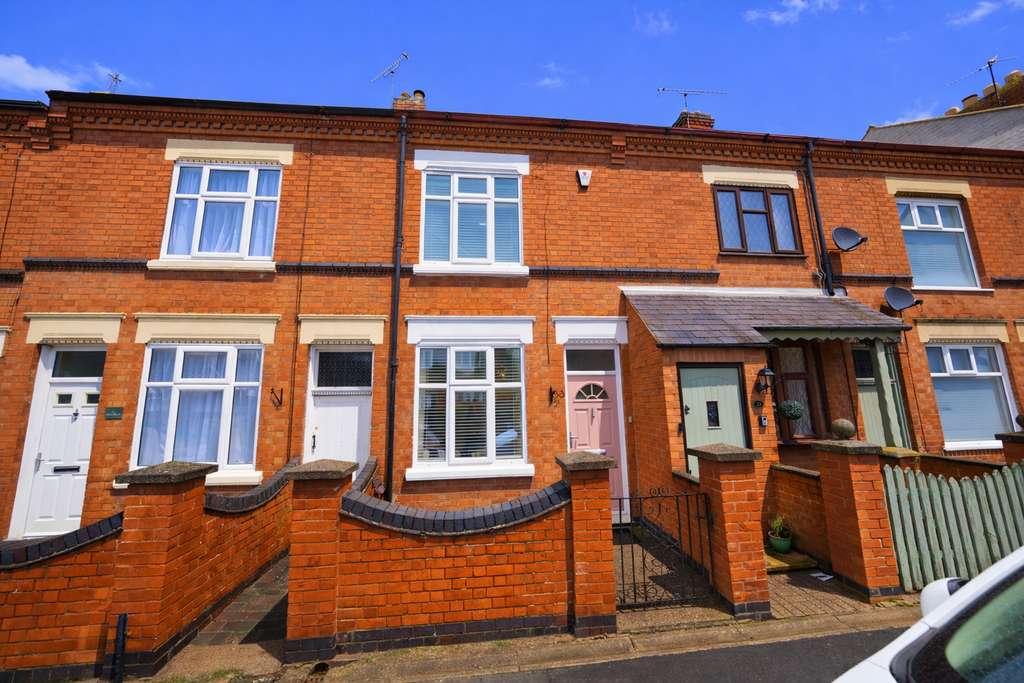 Property photo 2 of 17 Front