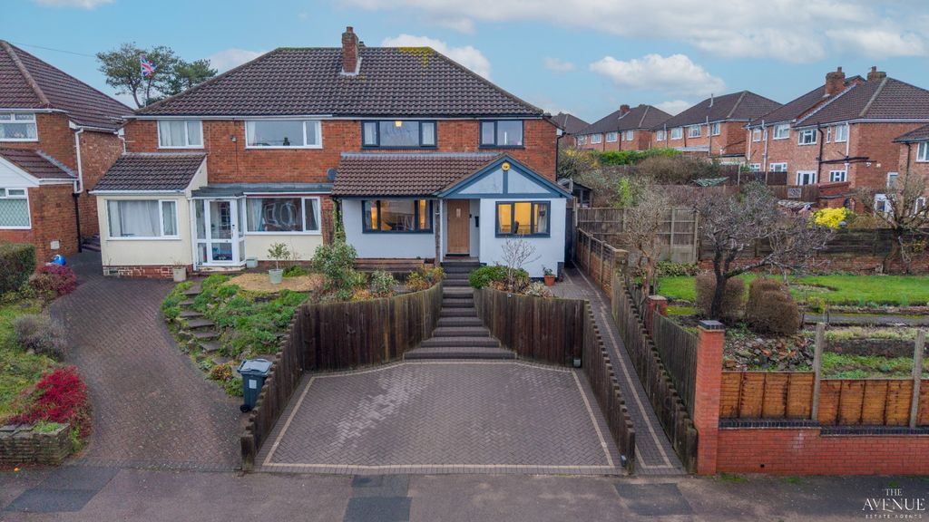 Property photo 1 of 30 4733894