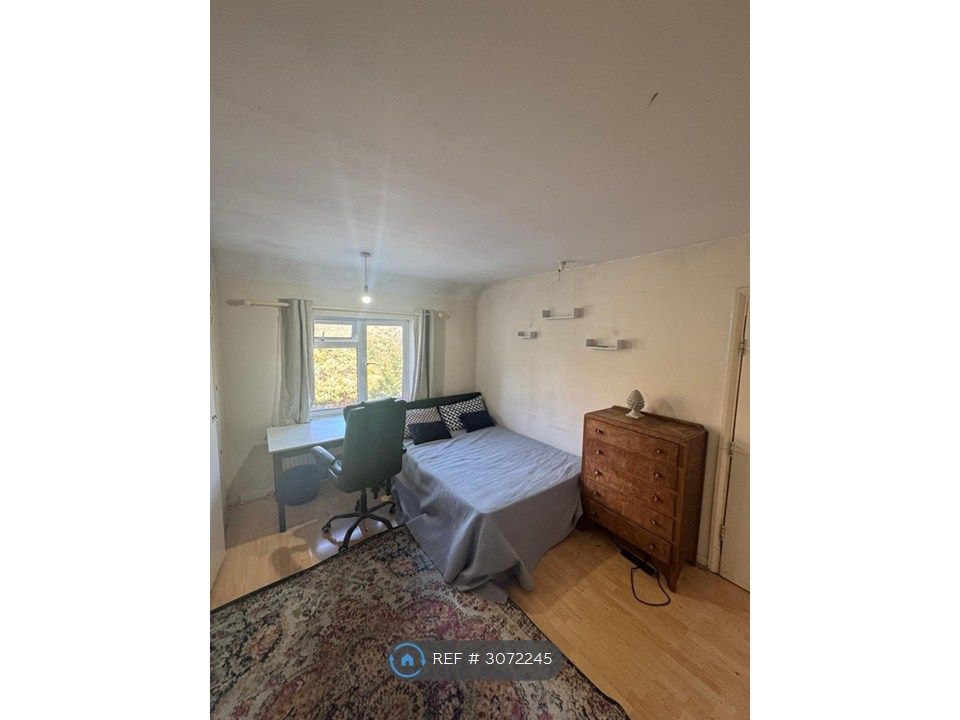 Property photo 2 of 4