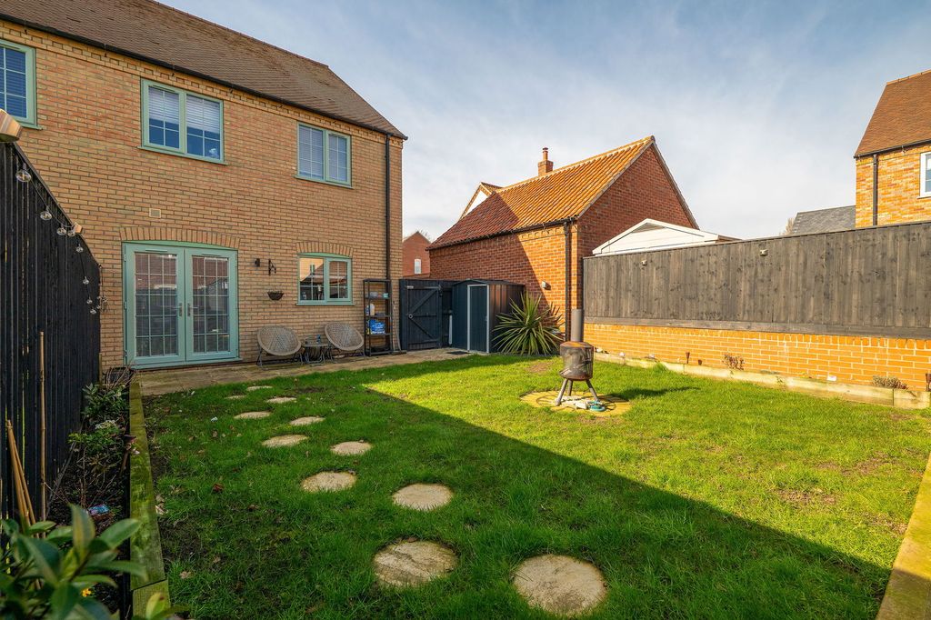 Property photo 2 of 30