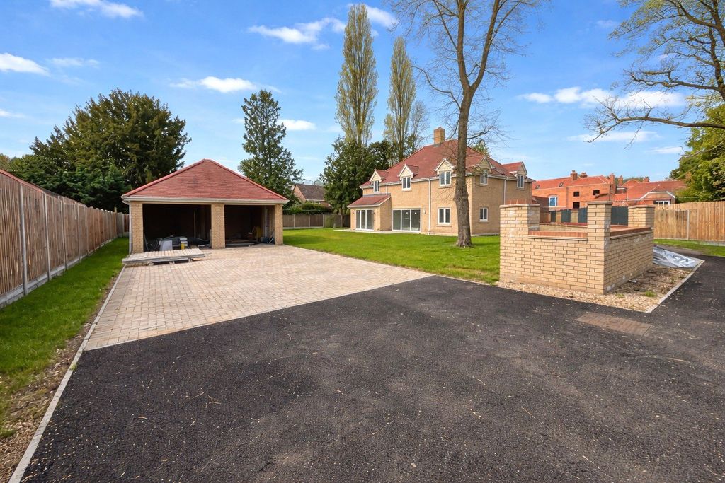 Property photo 3 of 22 Picture No. 45