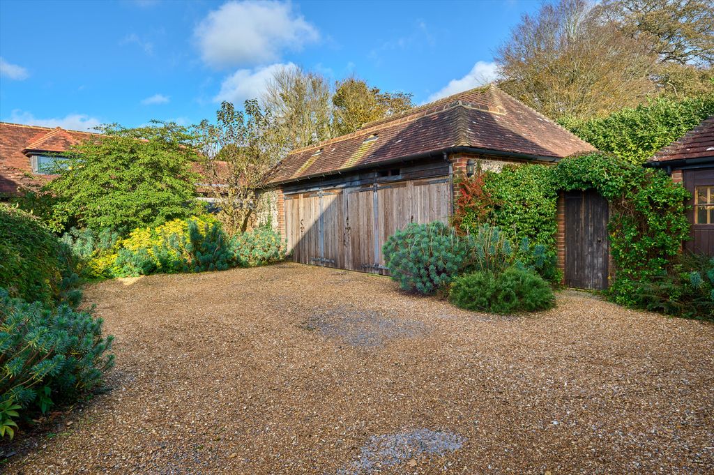 4 bed linkdetached house for sale in Pook Lane, East Lavant