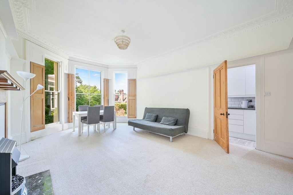 Property photo 2 of 7