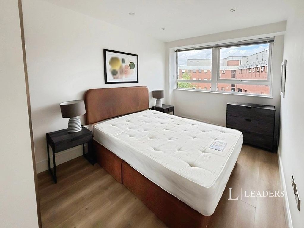 Property photo 3 of 9 Pbox-Img.Jpg