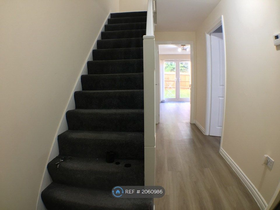 Property photo 1 of 9 Ground Floor