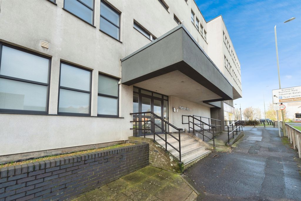 Property photo 2 of 14