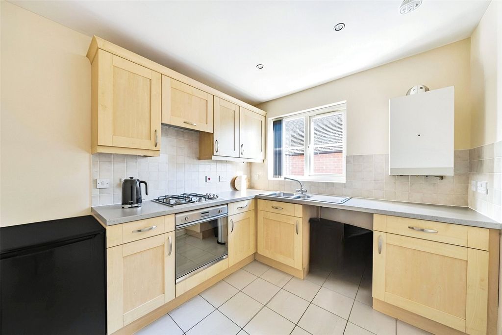 Property photo 3 of 34 Kitchen/Dining Room