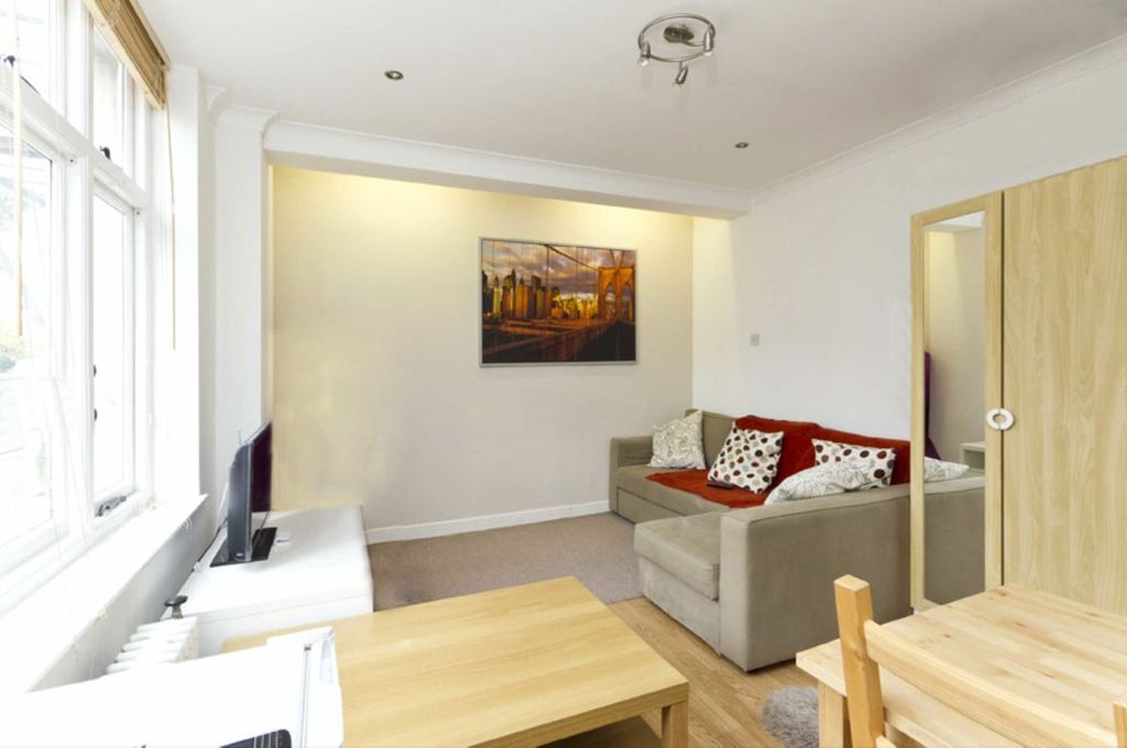 Property photo 2 of 3