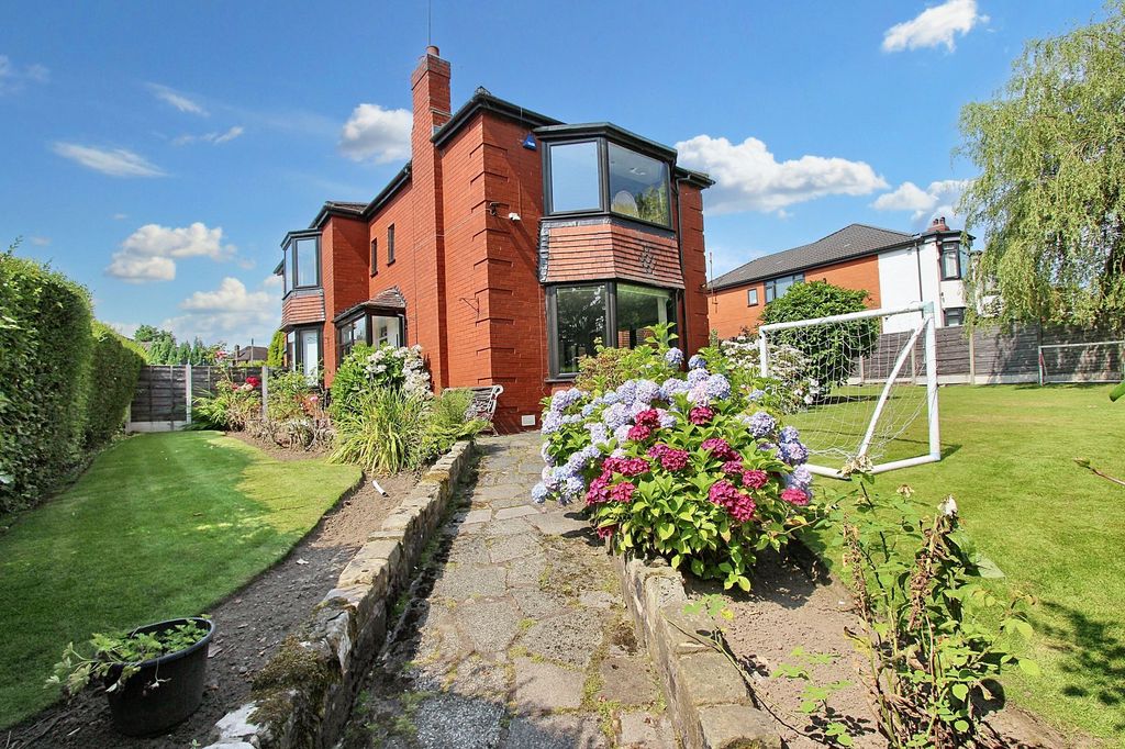 Property photo 3 of 28