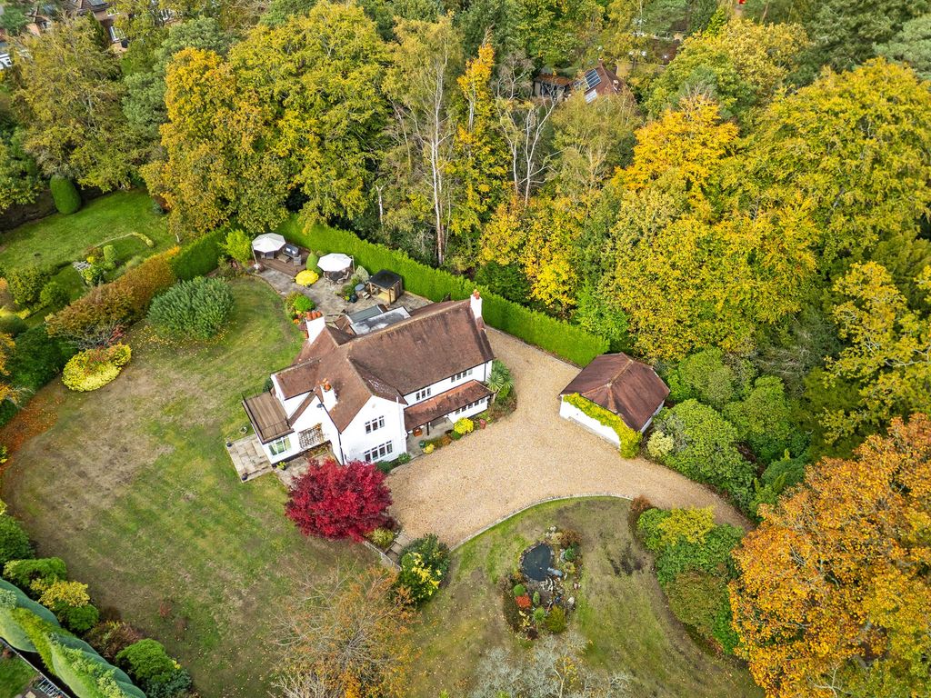 Property photo 1 of 18