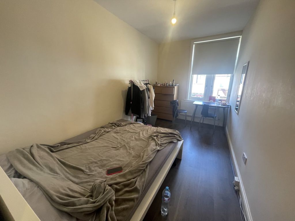 Property photo 3 of 5 Gallery