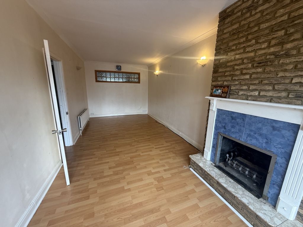 Property photo 1 of 11 Three Bedroom Extended House