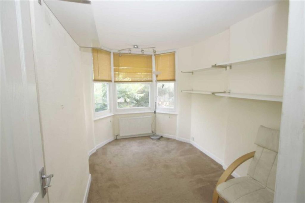 Property photo 2 of 4