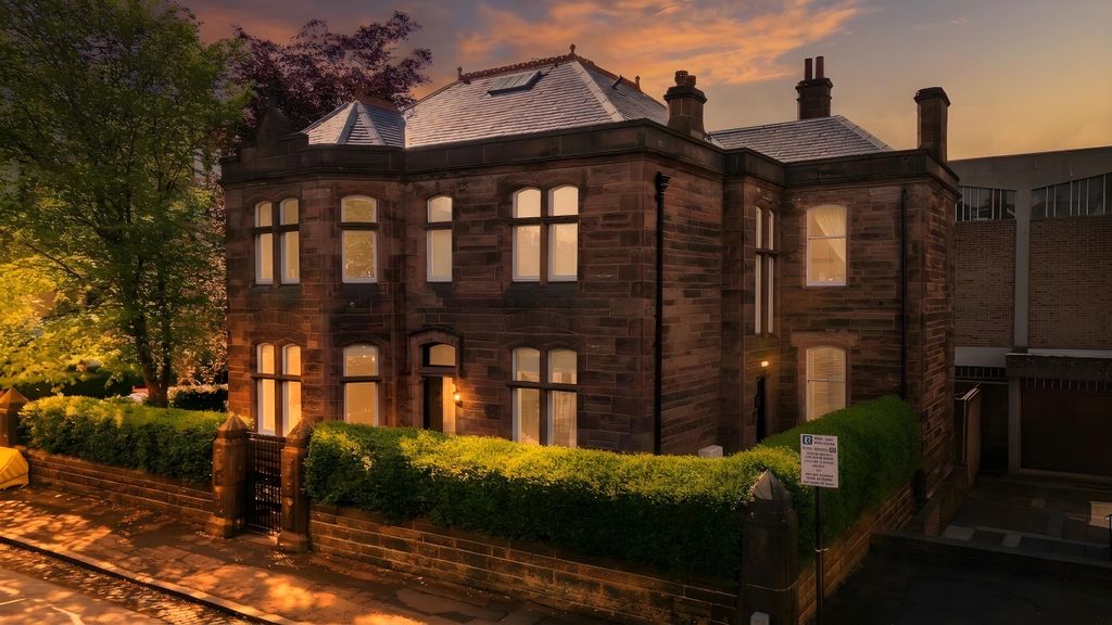 Additional image 35 of 2 bed flat for saleMain Door, Kelvinside Gardens, North Kelvinside G20