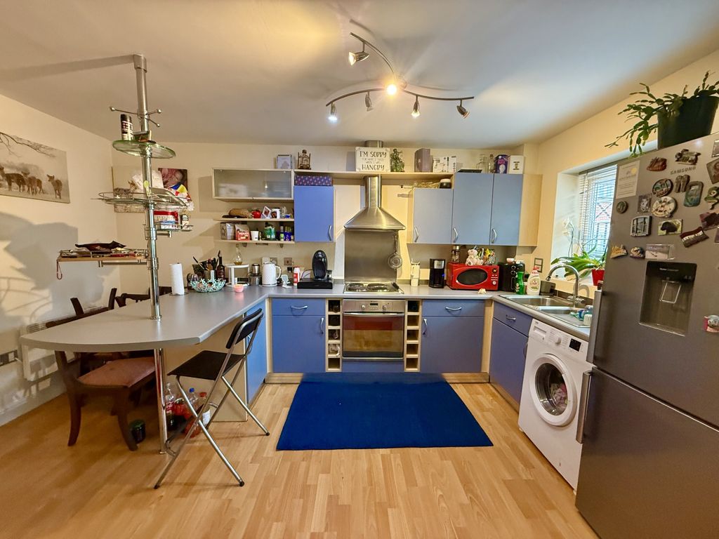 Property photo 3 of 7