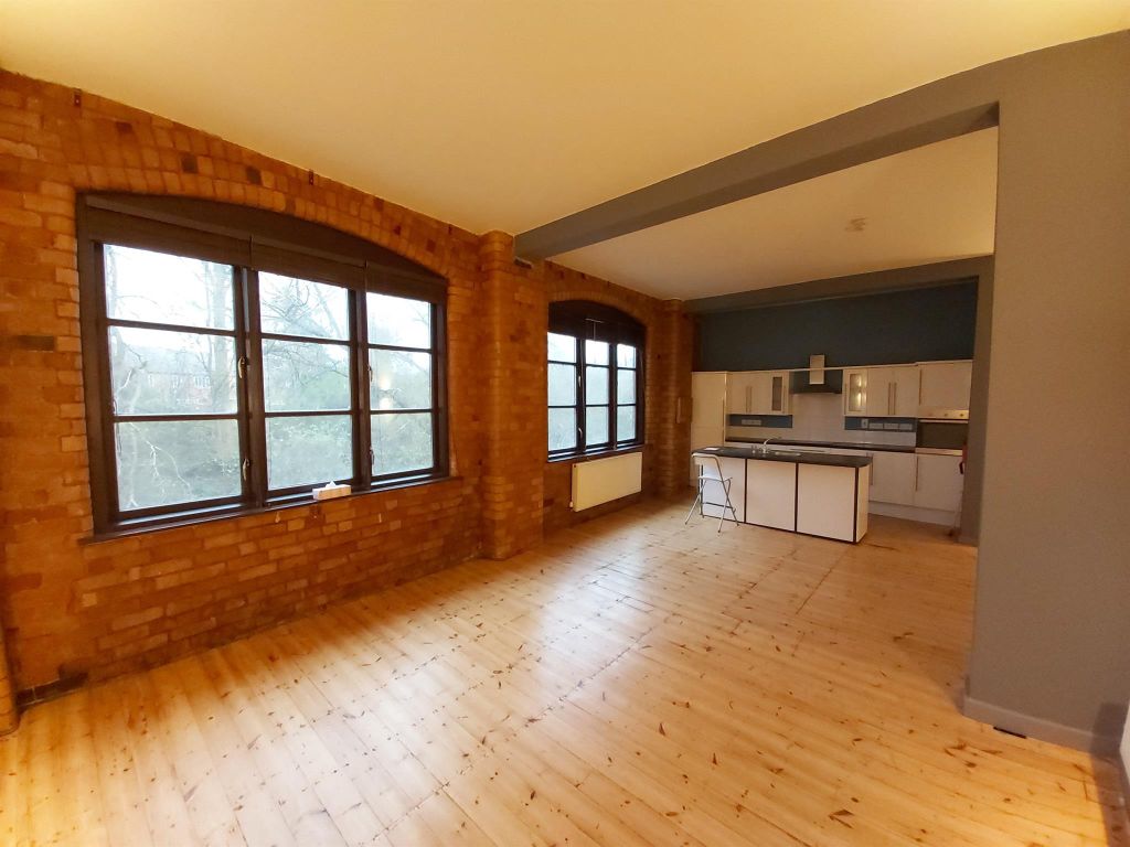Property photo 2 of 10 Living Room