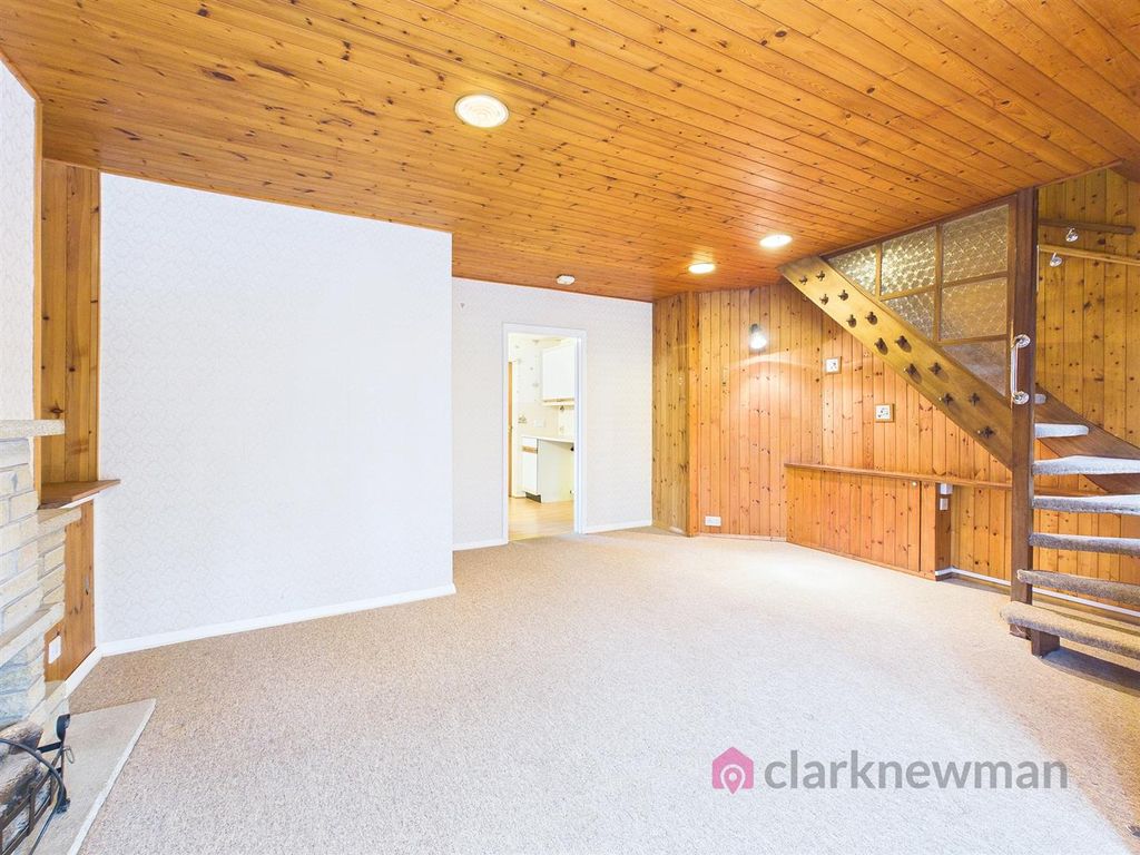 Property photo 2 of 21 Living Room