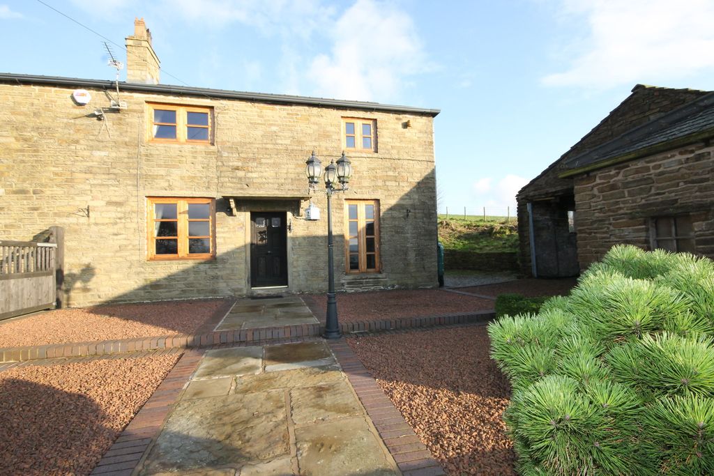 Property photo 1 of 12 Photo