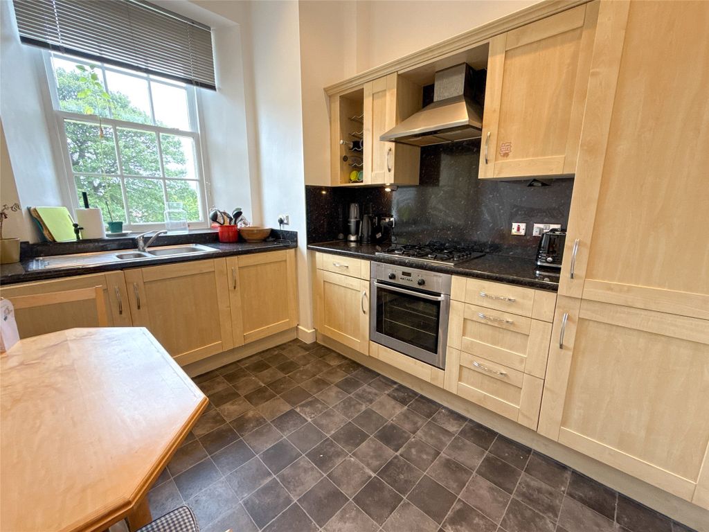 Property photo 2 of 23 Kitchen