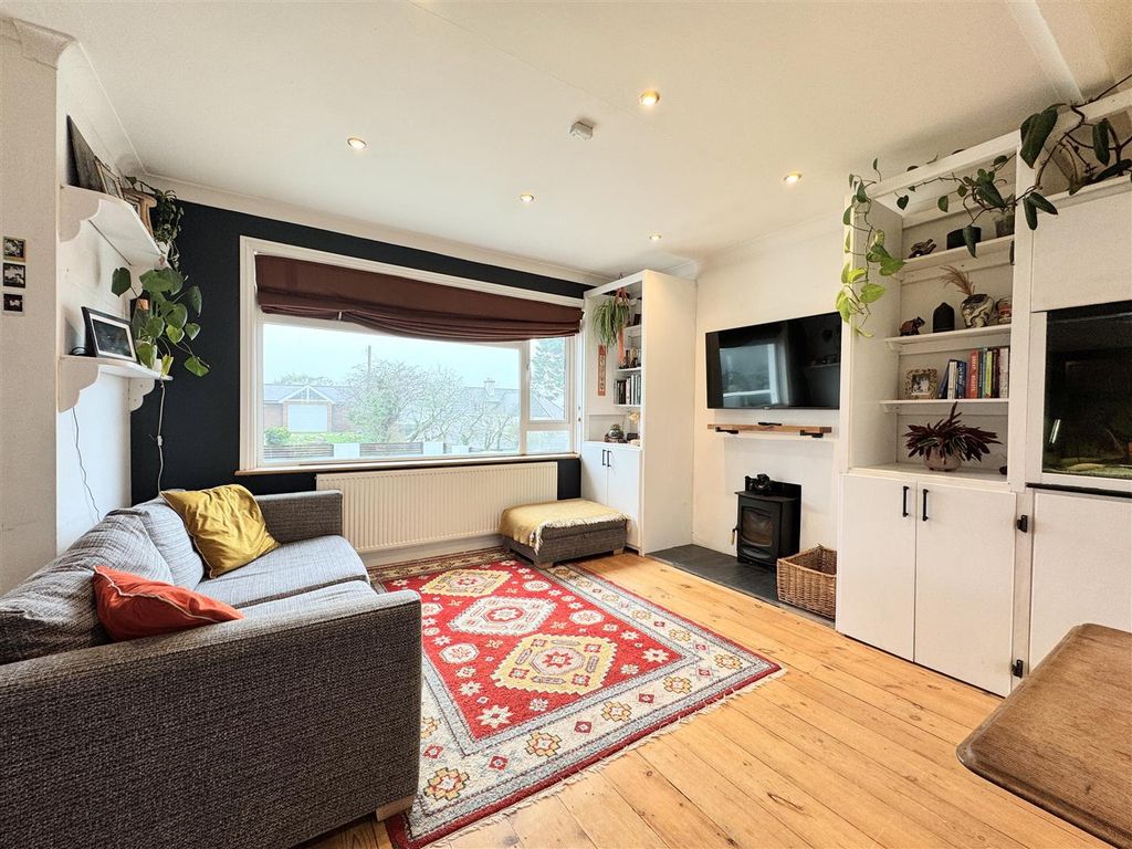 Property photo 3 of 29 Lounge Diner